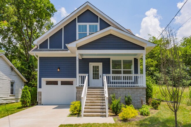 Building Photo - 716 29th Ave N