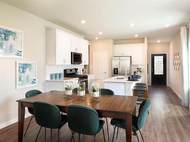 Photo - 615 Hemingway Ln