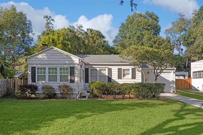 Photo - 1815 E Central Blvd