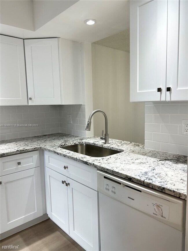 Photo - 2 br, 2 bath House - 3545 S Ocean Blvd Apt...