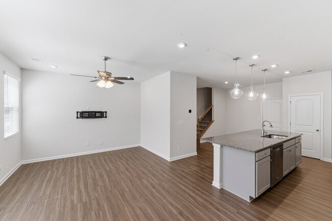 Photo - 1324 Galloway Rd