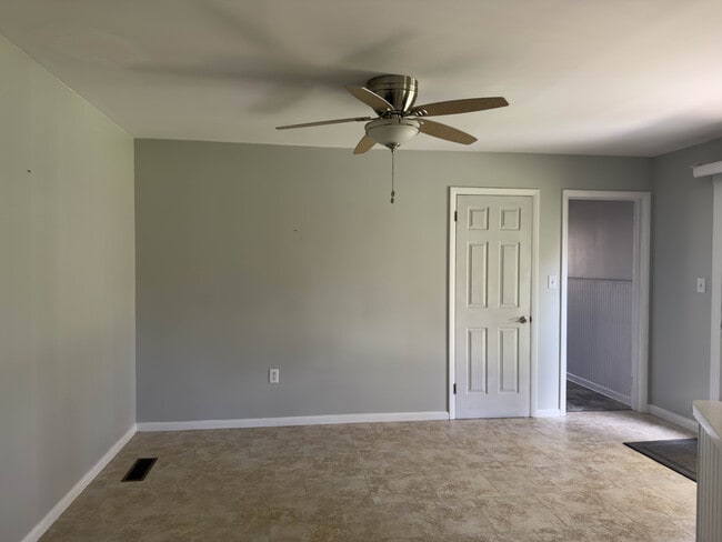 Photo - 837 Martin Ave