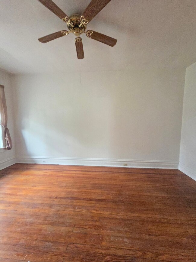 Photo - 660 Oak Hill Ave Unit 1 (Bottom)