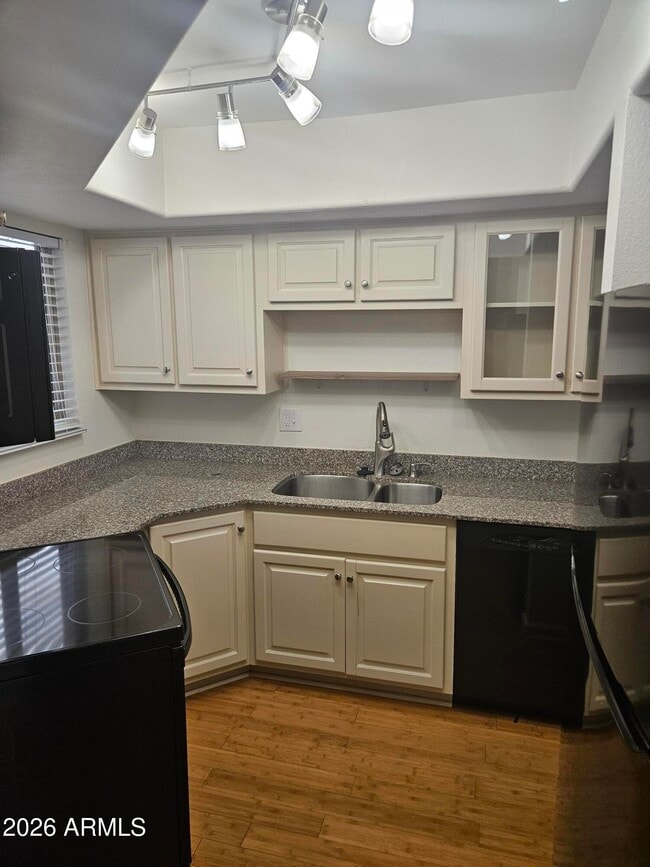 885 N Granite Reef Rd