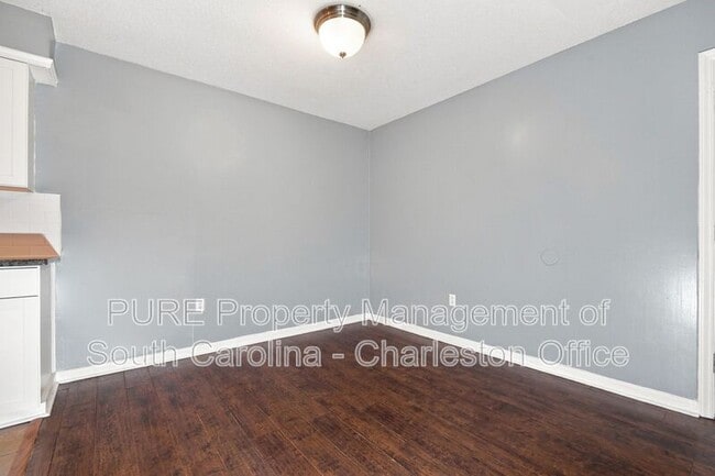 Photo - 1402 Camp Rd Unit #1B