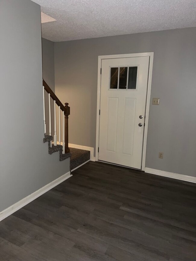 Photo - 132 Pebble Ct