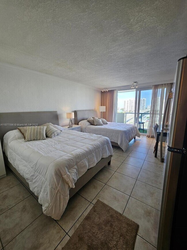 Photo - 19201 Collins Ave Unit 1036