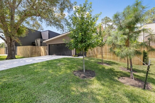 Photo - 1502 Primrose St