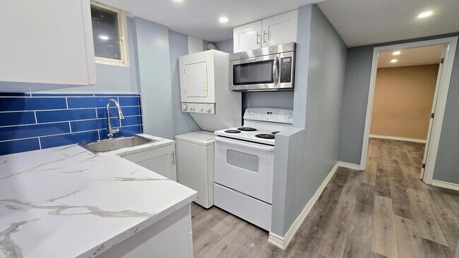 Photo - 4 Wavell Crt Unit 1-Bedroom