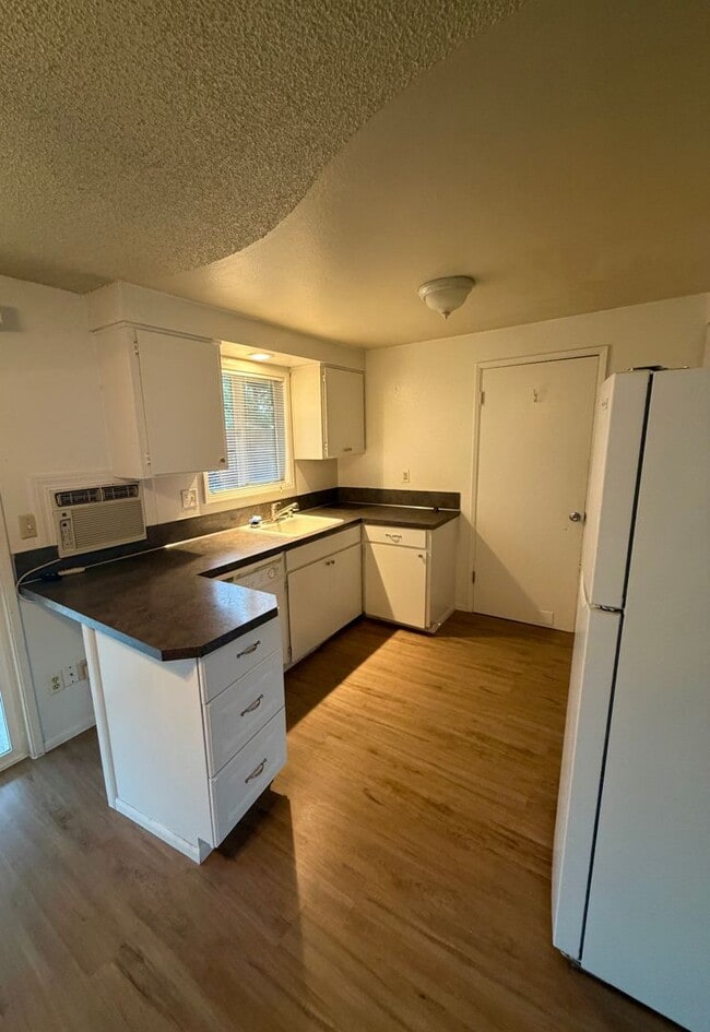 Photo - 510 SE 110th Ave
