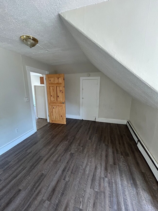 Photo - 645 Burnside Ave Unidad 3B/3rd floor