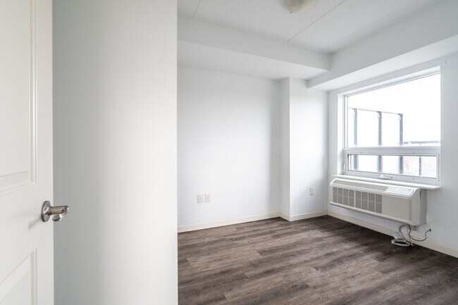 Photo - 220 Cannon- 2 Bed