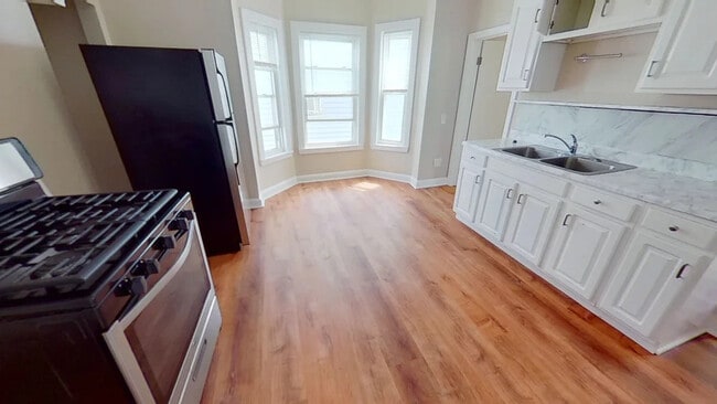 121 George St Unit 1