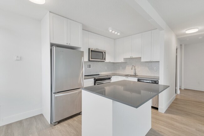 Photo - Seacrest Apartments