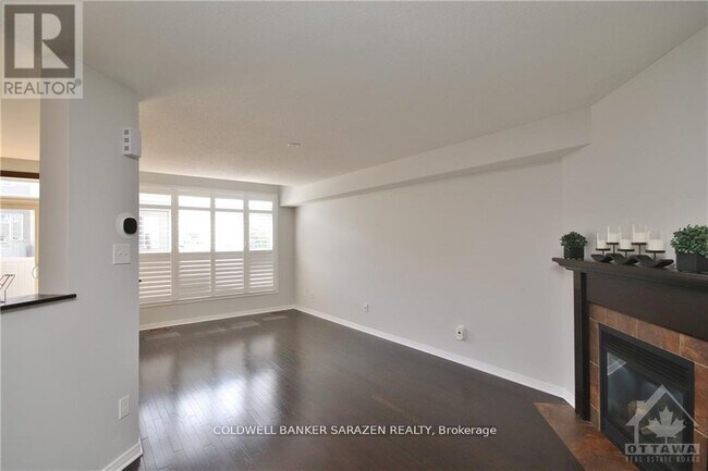 Photo - 201 Kingswell St