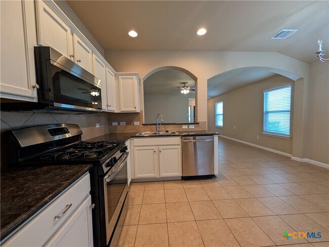 Photo - 2587 Diamondback Trail