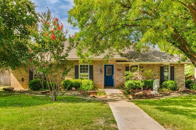 Photo - 355 Aspenway Dr