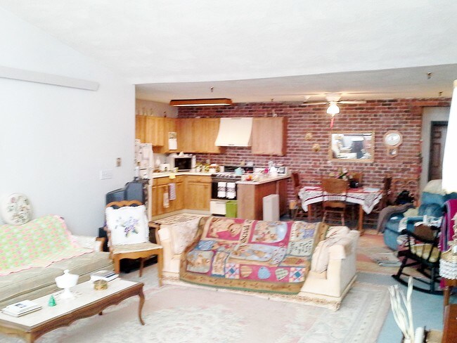 Photo - Sacro Plaza-Everett Square