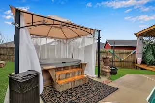 Photo - 235 Windsor Garden Dr