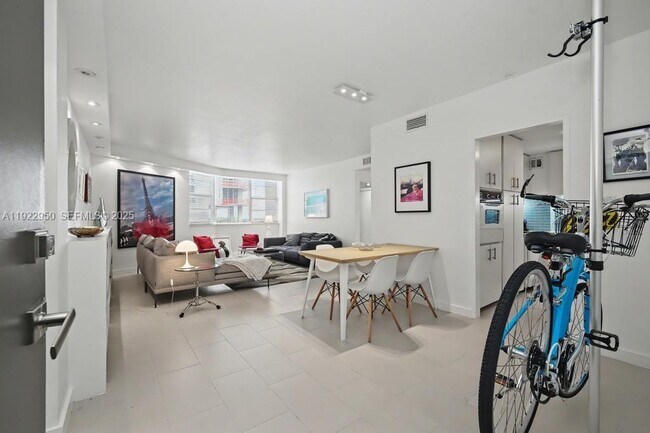 Photo - 3301 NE 5th Ave Unidad 814