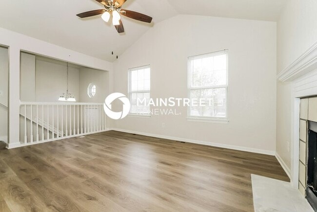 Photo - 3 Bedroom Pet-Friendly Home in INDEPENDENCE, MO with Main Street Renewal