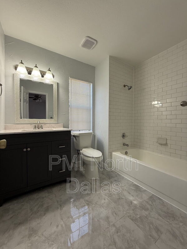 Photo - 2872 Harbinger Ln