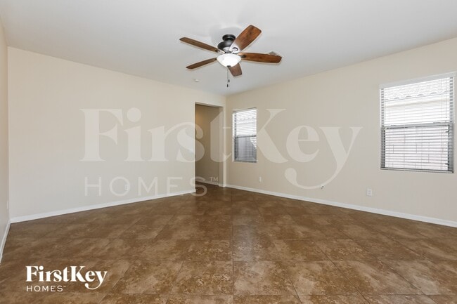 Photo - 802 W Love Rd