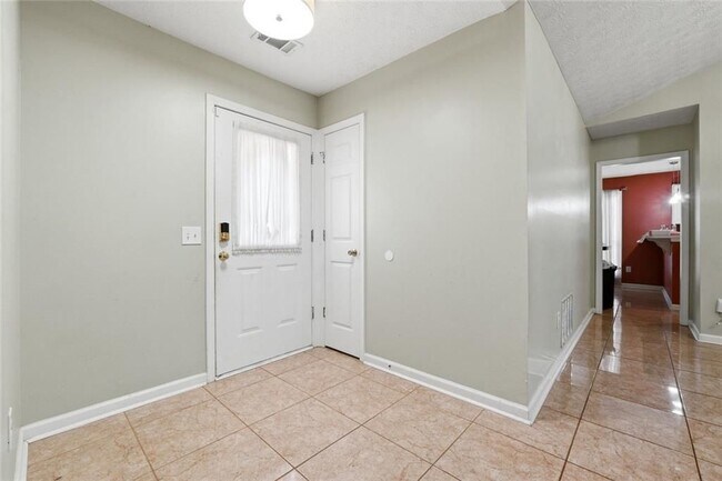 Photo - 2833 Loral Pines Dr NW