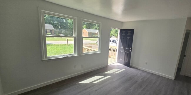 Photo - 2 bedroom duplex in Prince George