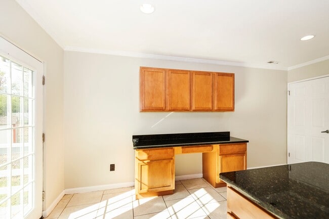 Photo - Lovely 3 Bedroom 2 Bathroom Home