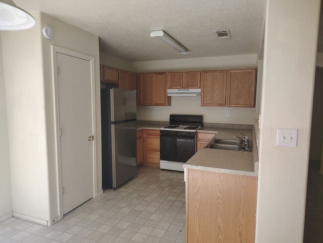 Photo - COMING SOON- 3 Bed 2 Bath aprox 1183 Sq Ft Unser and Northern OPEN HOUSE 07.08.26 6:15-7:00
