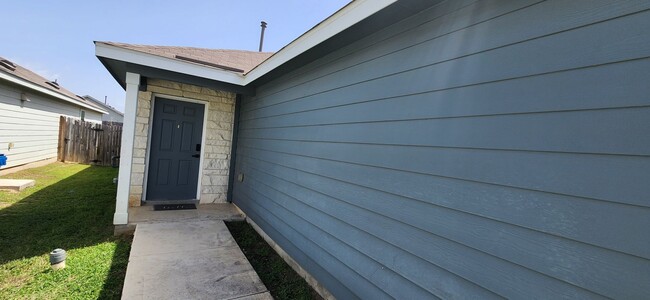 Photo - Charming 2-Bed, 2-Bath Home in Thea Meadows