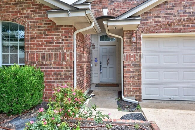 Photo - 15609 Royal Dublin Dr