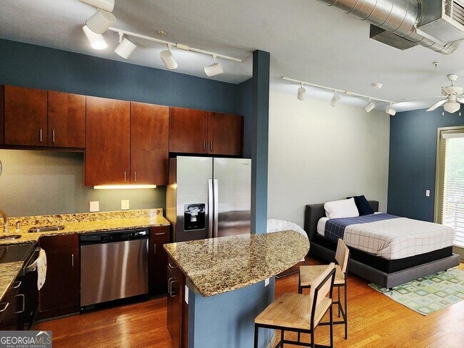 Photo - 5300 Peachtree Rd Unidad 2303