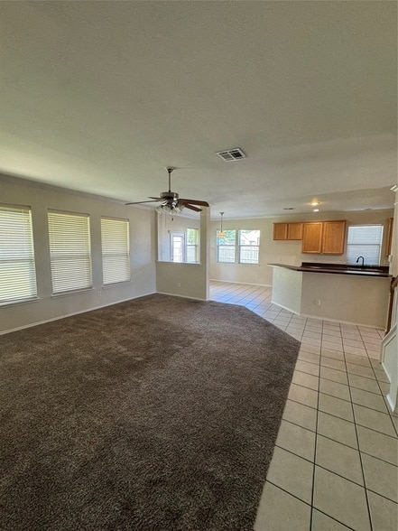 Photo - 203 Spruce Trail