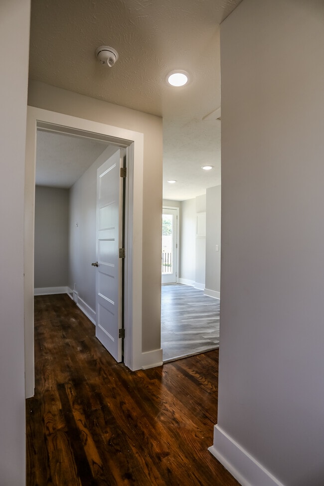 5507 NW Radial Hwy Unit 5507 #1
