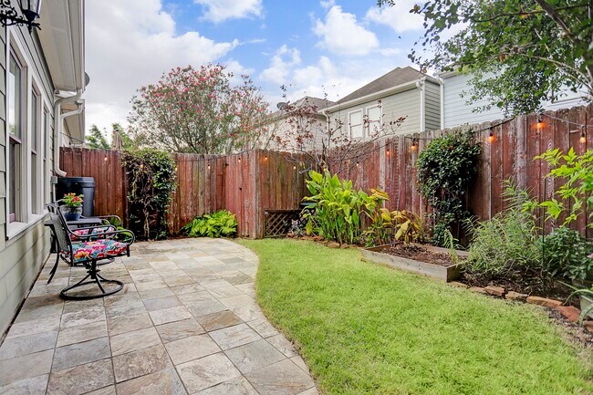 Photo - 1327 Prince St