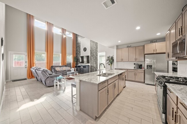 Photo - 18419 Windy Knl Wy