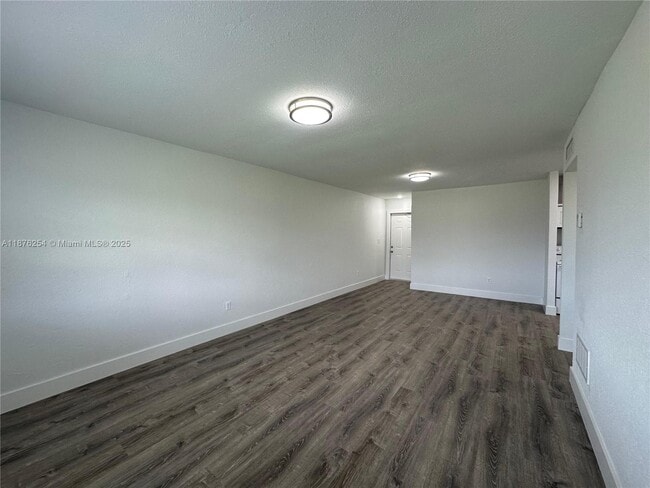 Photo - 2843 Fillmore St Unit 207