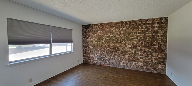 Photo - LARGE 2 BEDROOM 3 BATH CONDO IN COLONIAL PARK