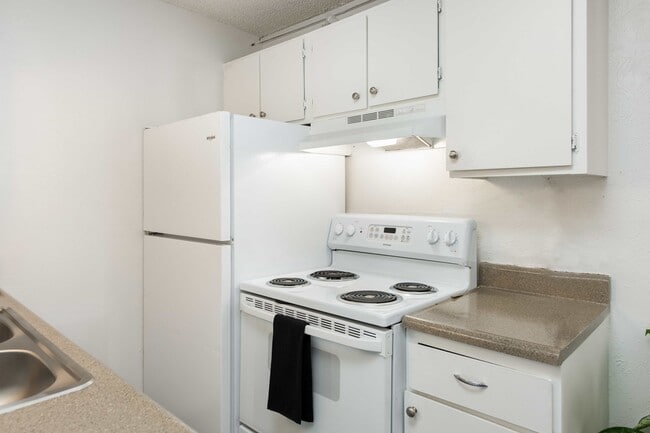 Carriage Green Apartments