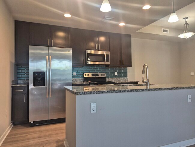 Photo - 3603 High Ridge Rd Unit 205