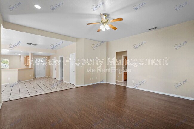 Photo - 2319 Great Light Dr