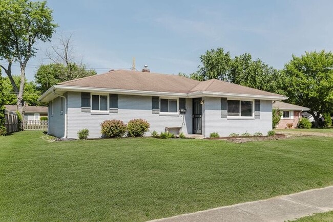 1530 S Drexel Ave