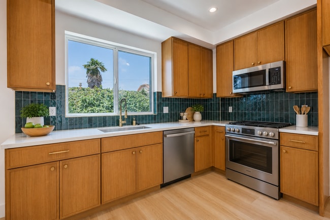 Photo - 1063 S Corning St Unit #1063 1/2