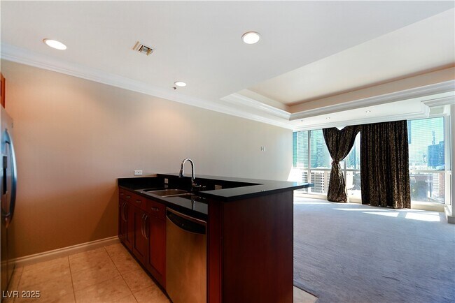 Building Photo - 4525 Dean Martin Dr Unit 1105 Rental