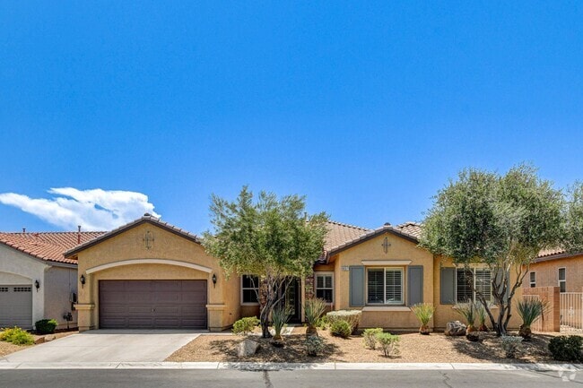 Building Photo - 4 Bedroom Single Story in Mountains Edge Rental