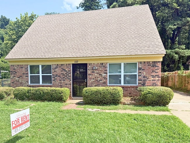 Photo - 1111 Canary Ln