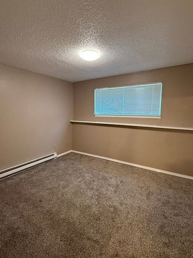 Photo - Comfortable 1 Bed / 1 Bath Steps away from EWU Unit C