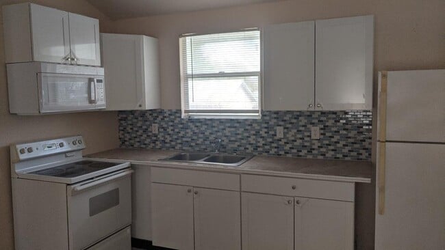 Photo - 1818 5th St